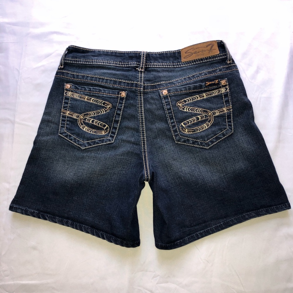 Seven7 shorts NWOT